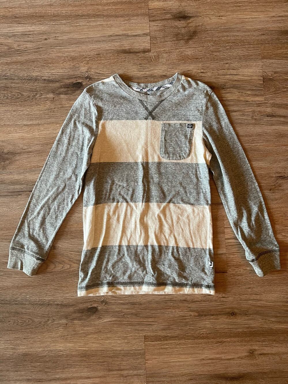 Kids Shaun White Gray & White Striped Long Sleeve Shirt Size Medium